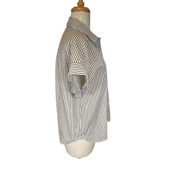 Casa Cabana Darcy Stripped Button Front Short Sleeve Size Medium White & Gray - Picture 5 of 10